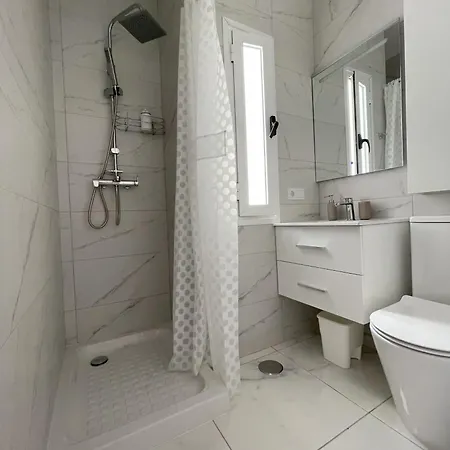 Newly Renovated With 2 Terrace, 2 Bedroom, 5min Apartament *