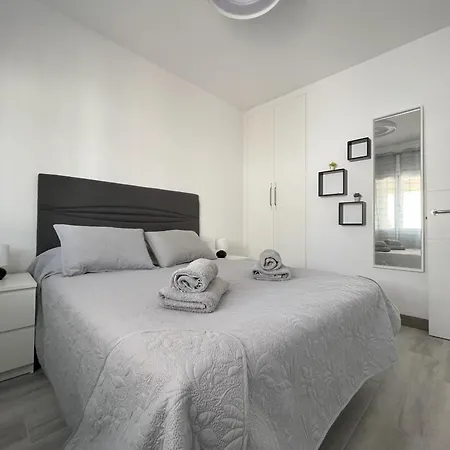 Apartament Newly Renovated With 2 Terrace, 2 Bedroom, 5min *
